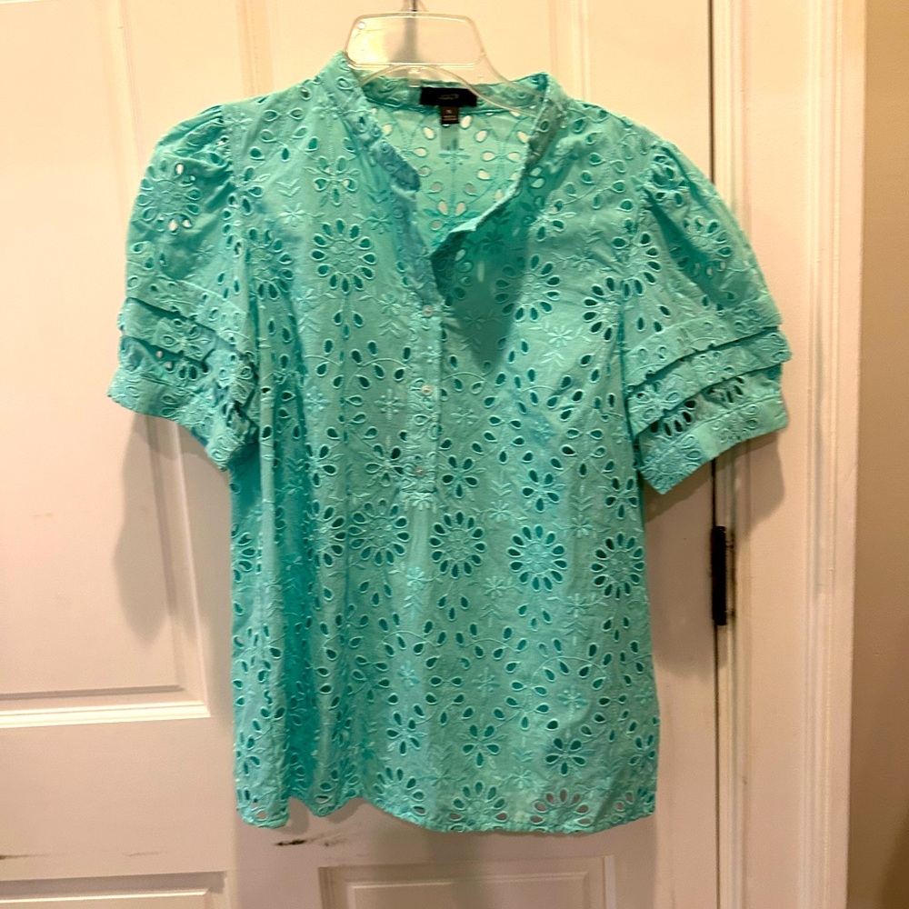 Beautiful J Crew Mint Green Islet Shirt with lining